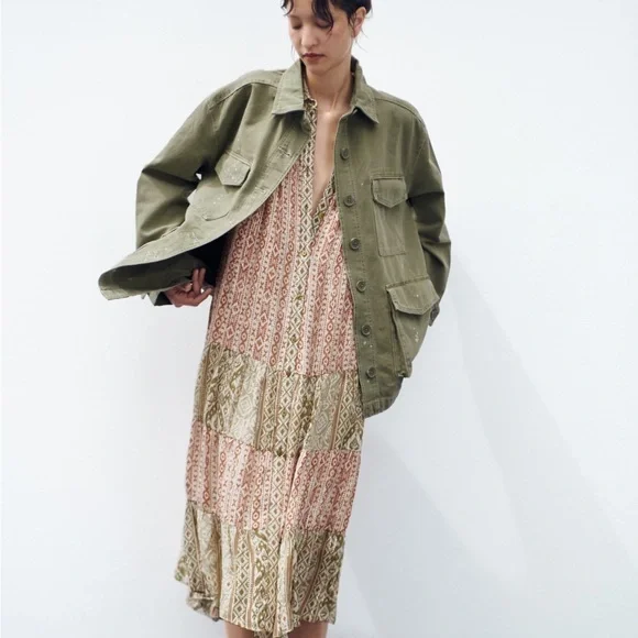 Zara Multi Pocket Jacket Small 
Khaki Military
95.0
Size: S | Zara
Worn once - Picture 3 of 14